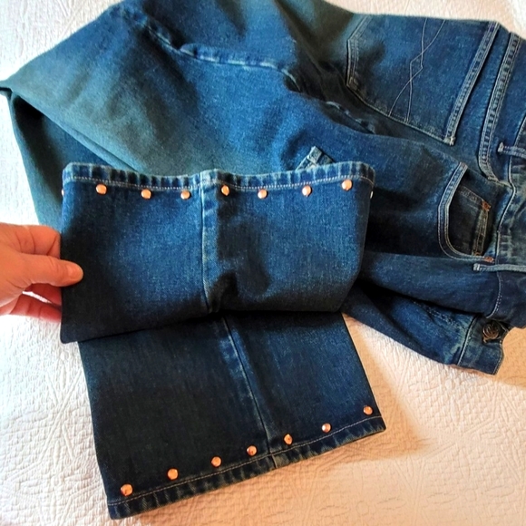 Faded Glory Dark Blue Wash Studded Women's Jeans  20W NWOT ( 👀 @ picture # 10) - Picture 4 of 15